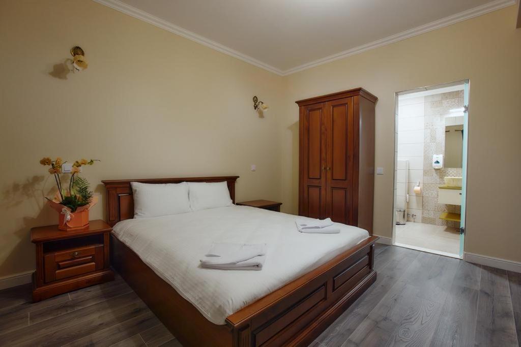 Hotel Imperium Botiz المظهر الخارجي الصورة